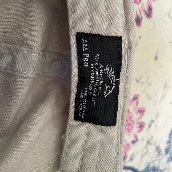 Official 2010 Alltech FEI World Equestrian Games Embroidered Cap - Picture 5 of 7